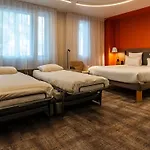 فندق Novotel Centre 4*