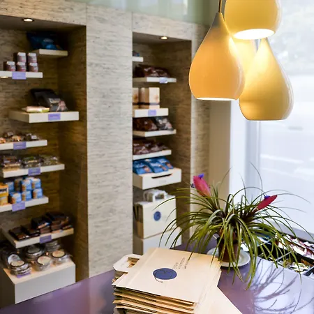 Novotel Centre Hotel 4*