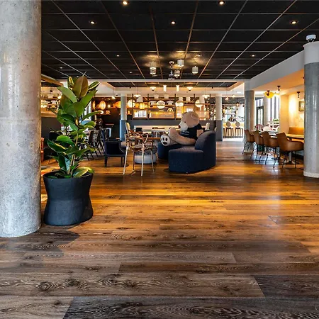 Novotel Centre Hotel