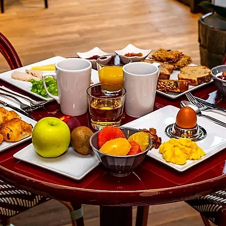 Hotel Novotel Centre 4*