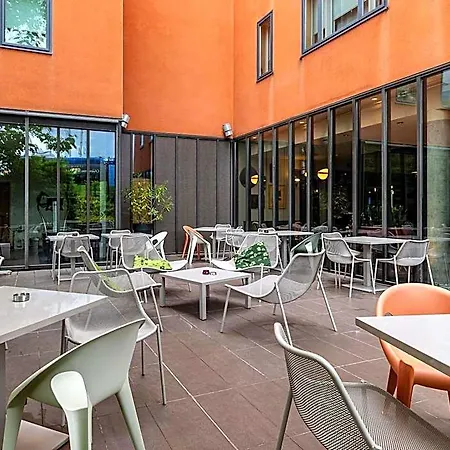 Novotel Centre Hotel 4*