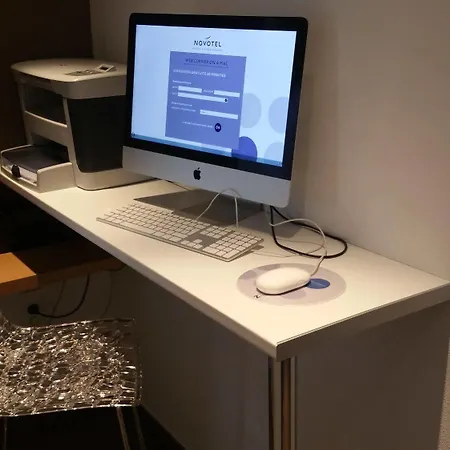 Novotel Centre מלון
