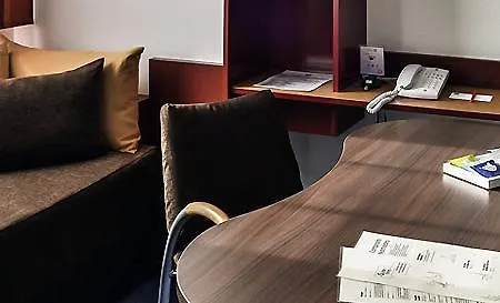 Novotel Centre Hotel