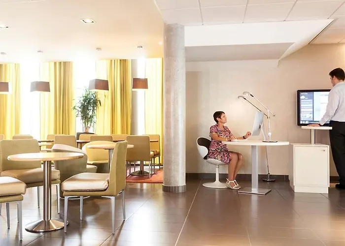 Novotel Centre Hotel