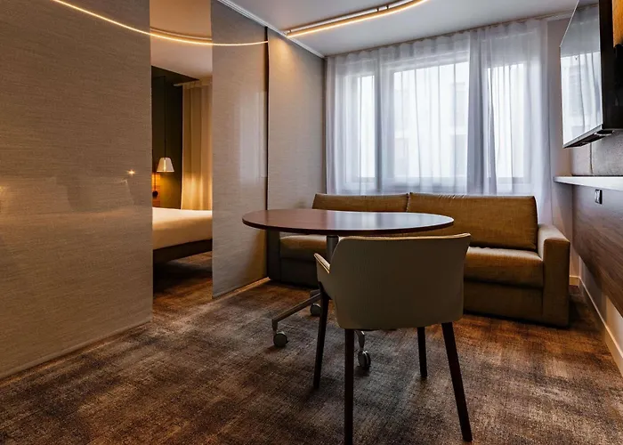 Hotel Novotel Centre 4*